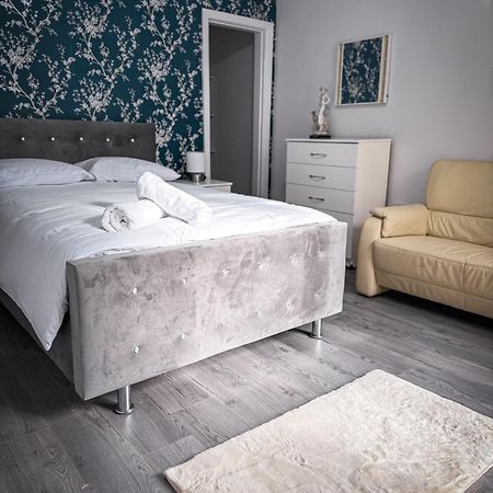 Blue Moon Apartman Birmingham Kültér fotó